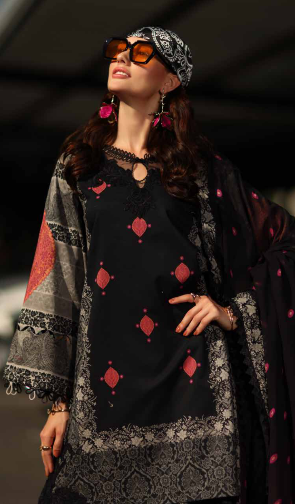 3 Piece Unstitched Embroidered Lawn - V1905