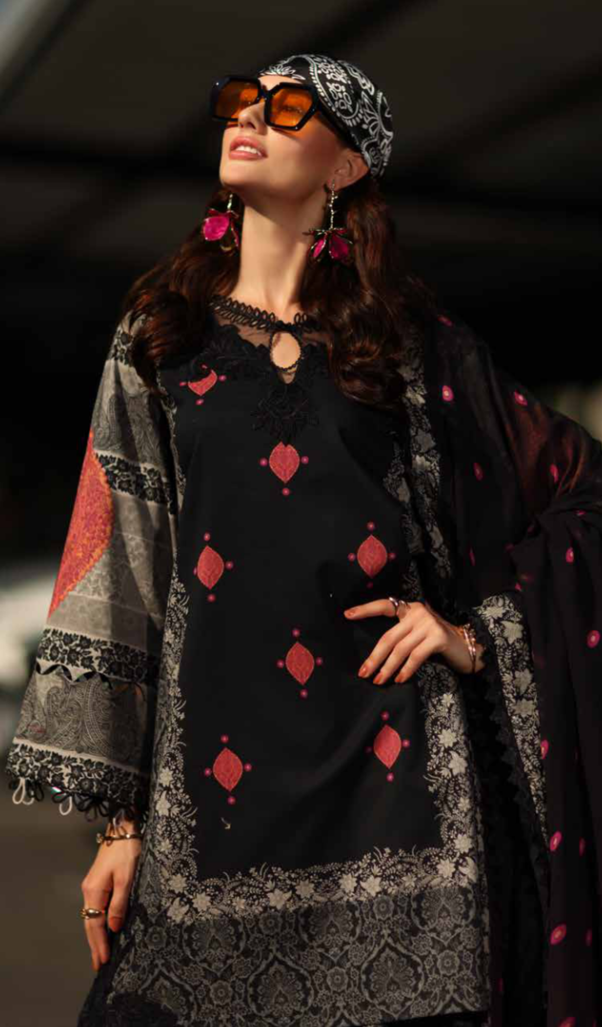 3 Piece Unstitched Embroidered Lawn - V1905