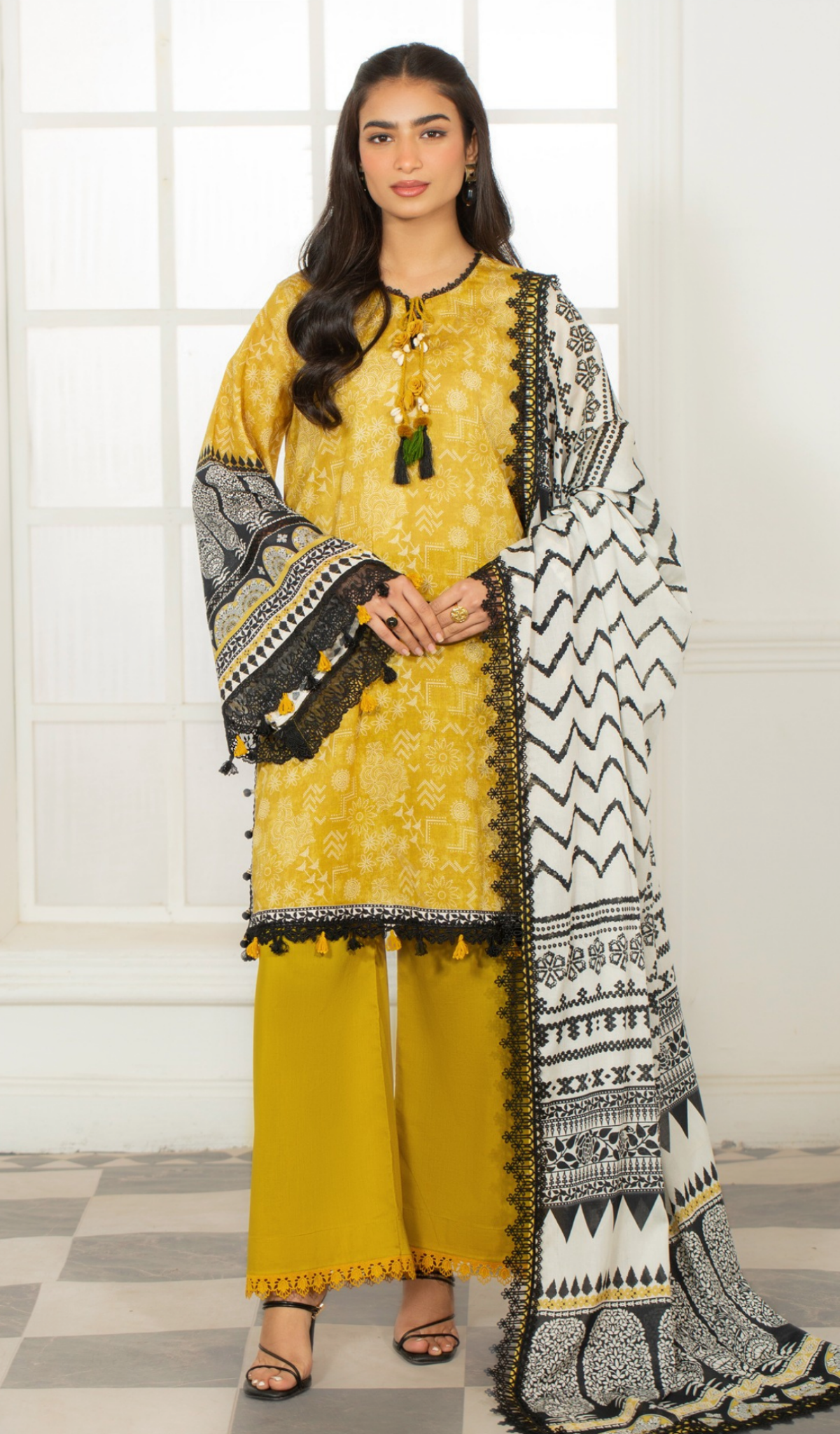 3 Piece Unstitched Digital Printed Lawn - V1405