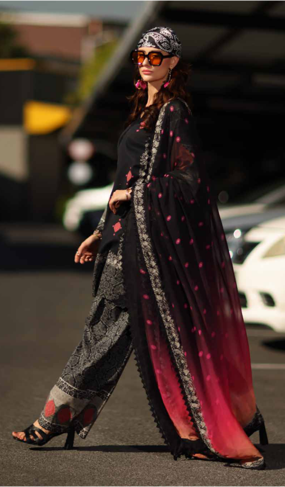 3 Piece Unstitched Embroidered Lawn - V1905
