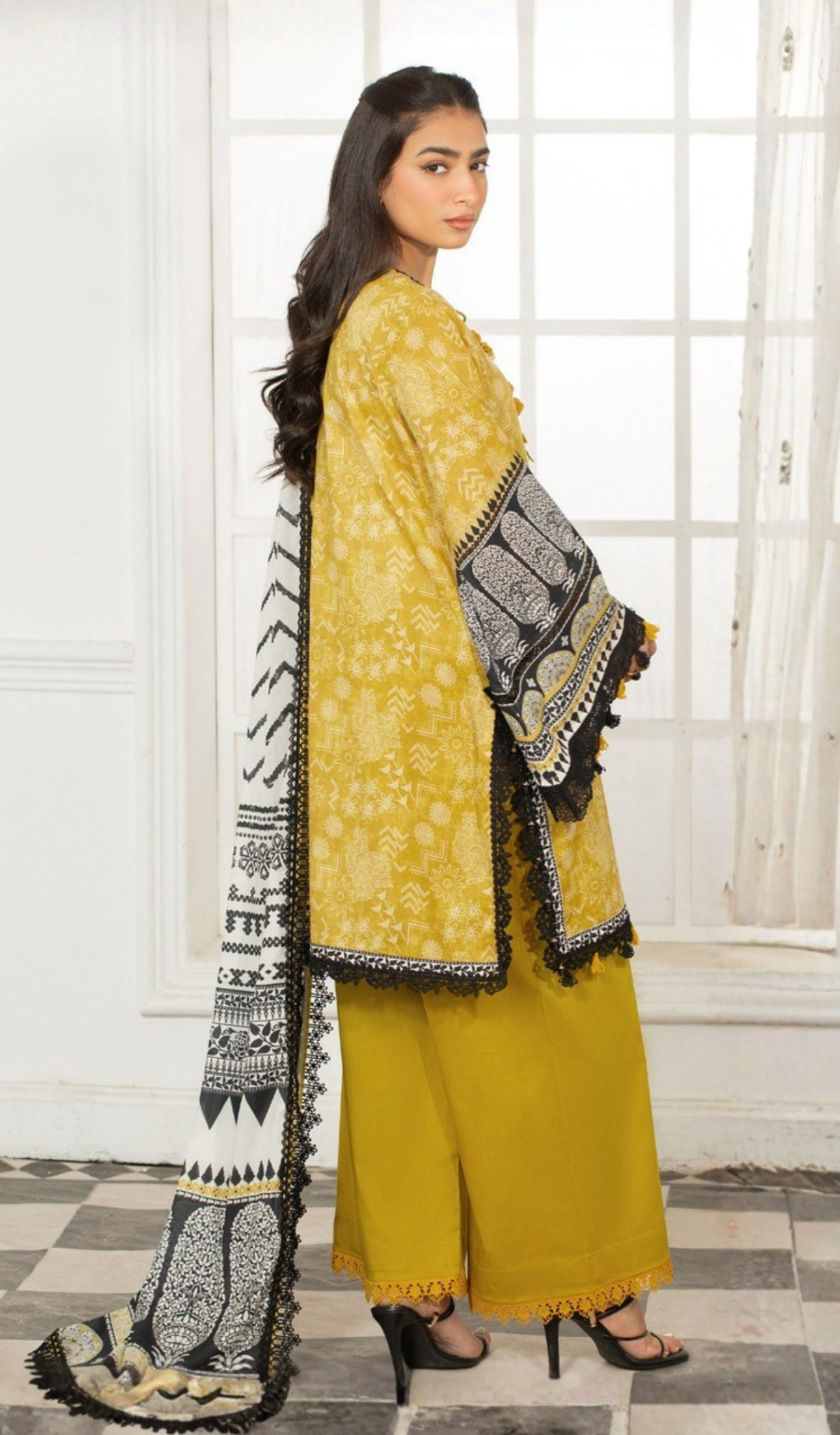 3 Piece Unstitched Digital Printed Lawn - V1405