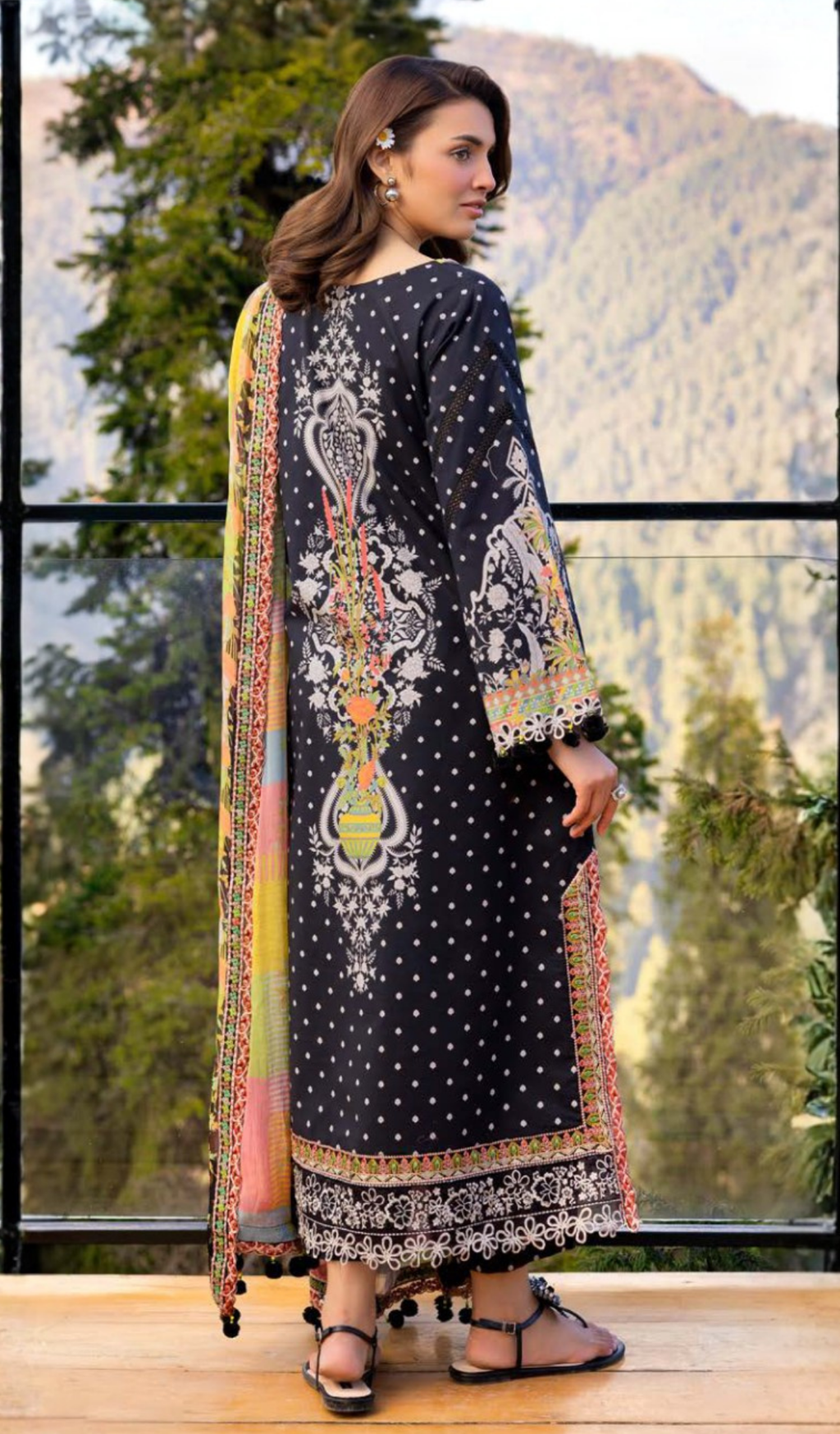 3 Piece Unstitched Embroidered Lawn - V2007