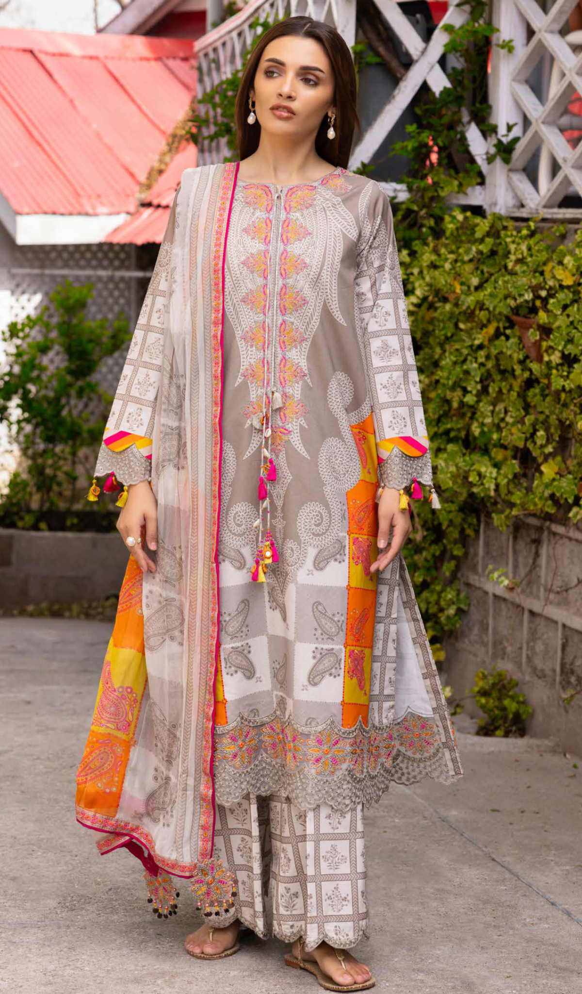 3 Piece Unstitched Embroidered Lawn - V2008