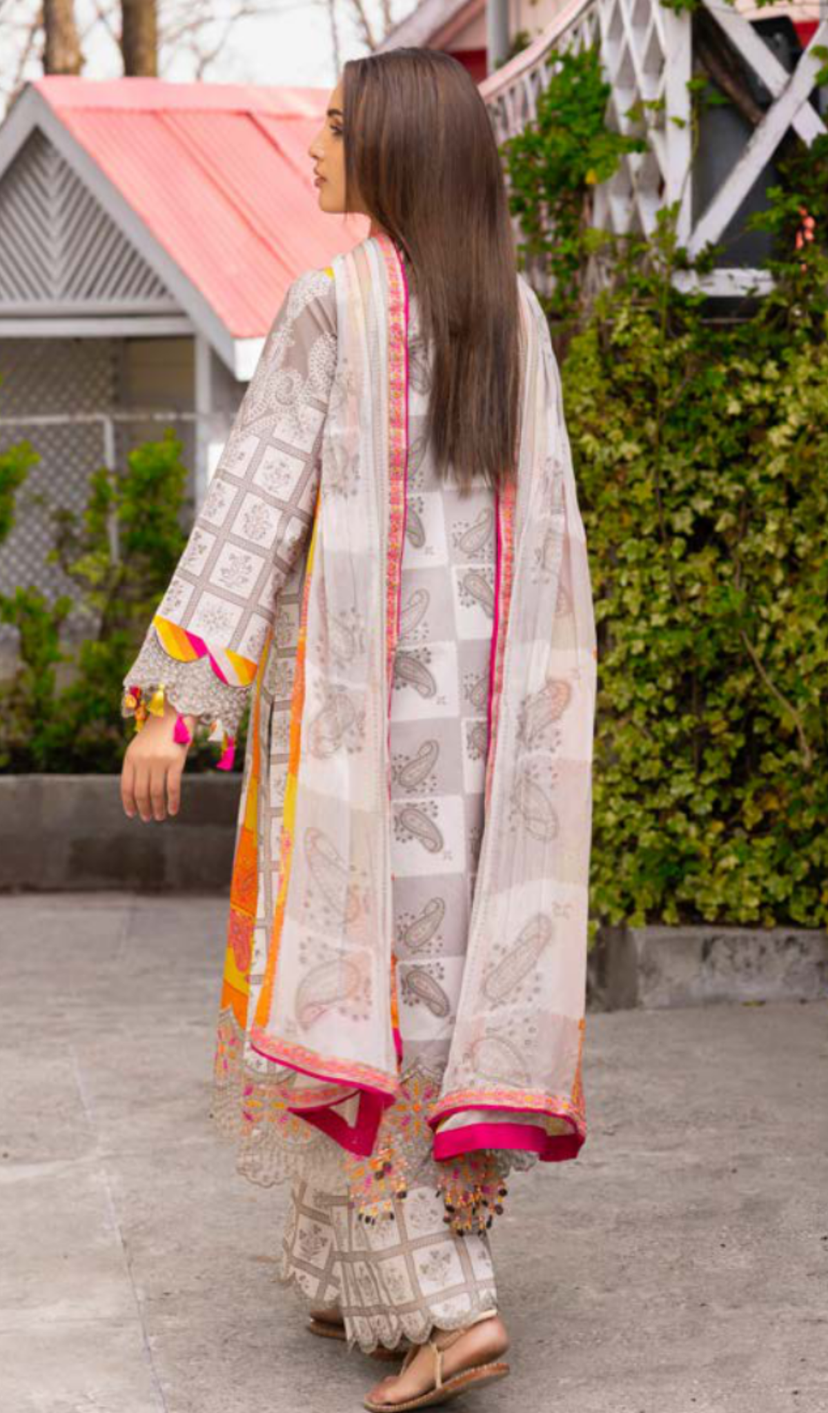 3 Piece Unstitched Embroidered Lawn - V2008