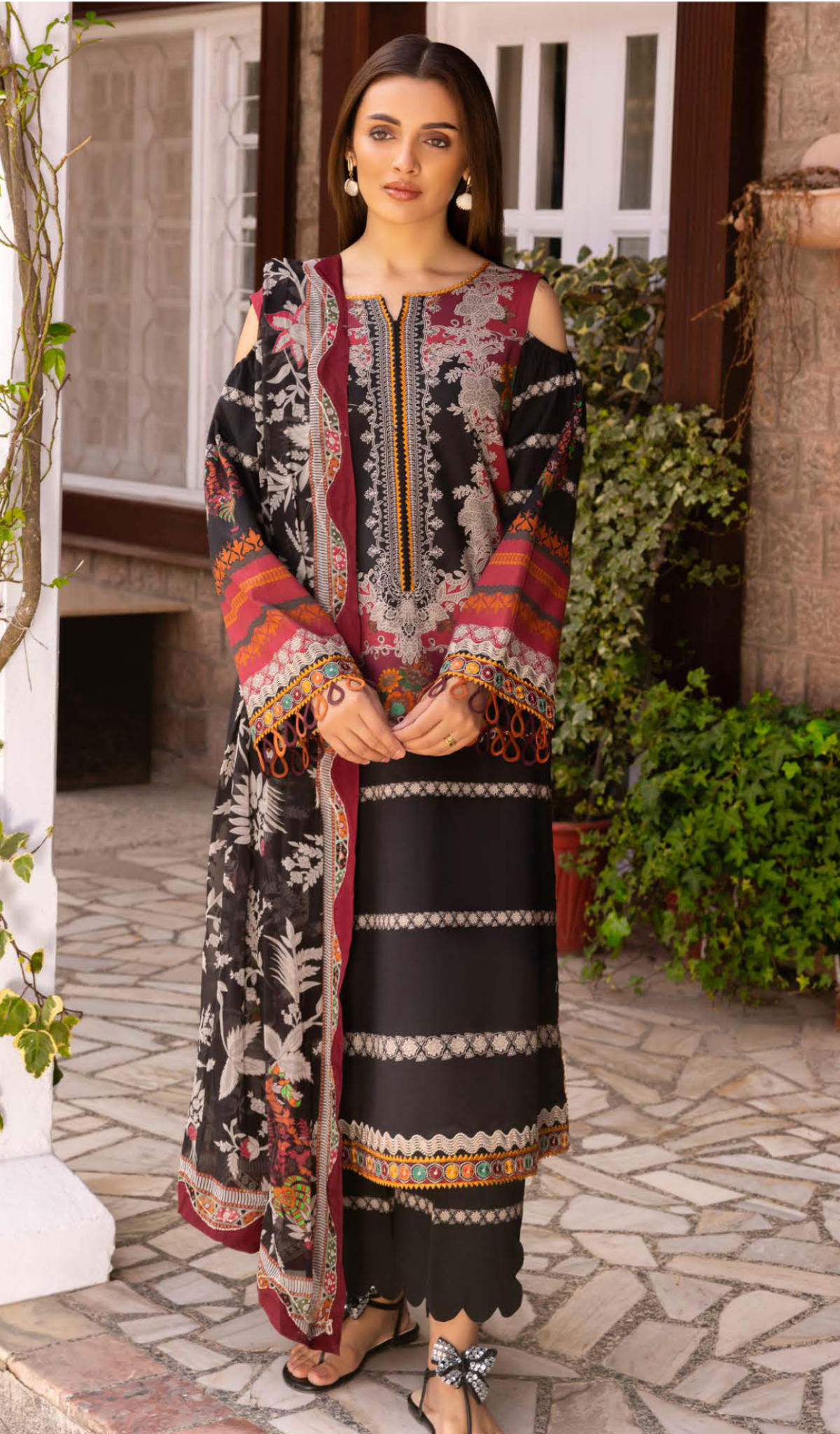 3 Piece Unstitched Embroidered Lawn - V2009