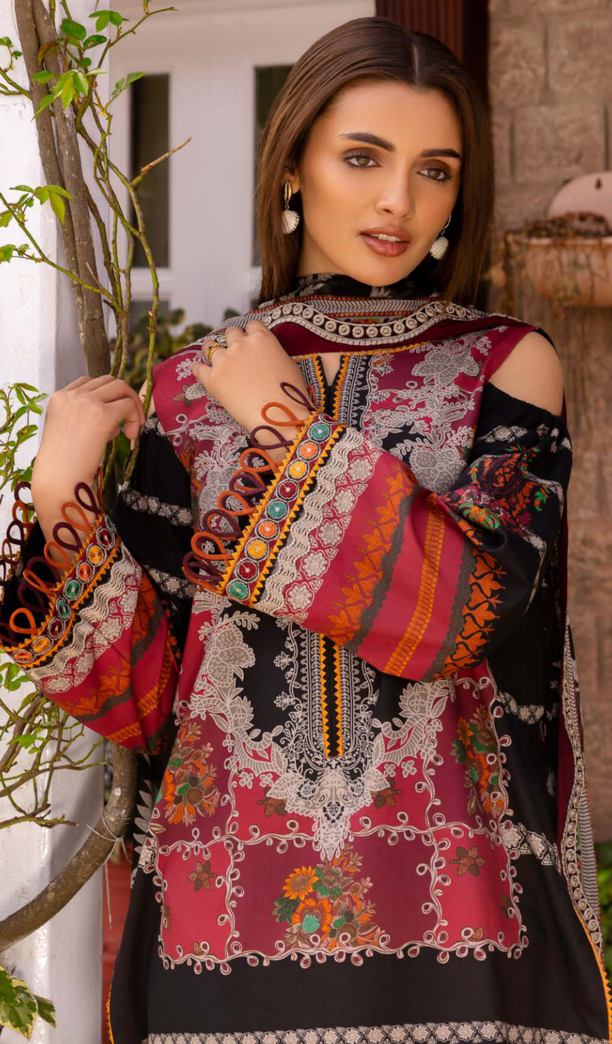 3 Piece Unstitched Embroidered Lawn - V2009