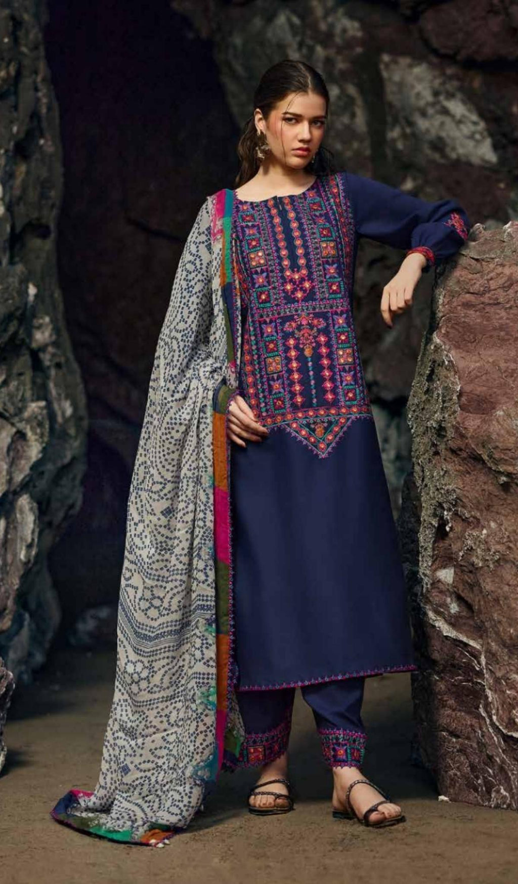 3 Piece Unstitched Embroidered Lawn - V604
