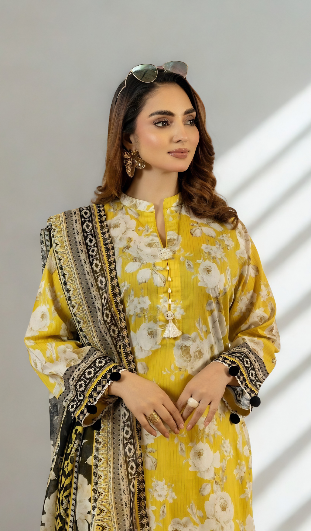 3 Piece Unstitched Digital Printed Lawn - V904